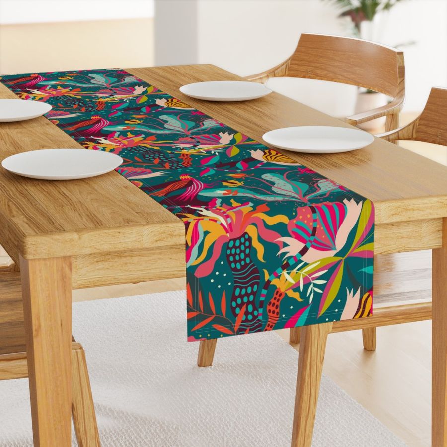 HOME_GOOD_TABLE_RUNNER