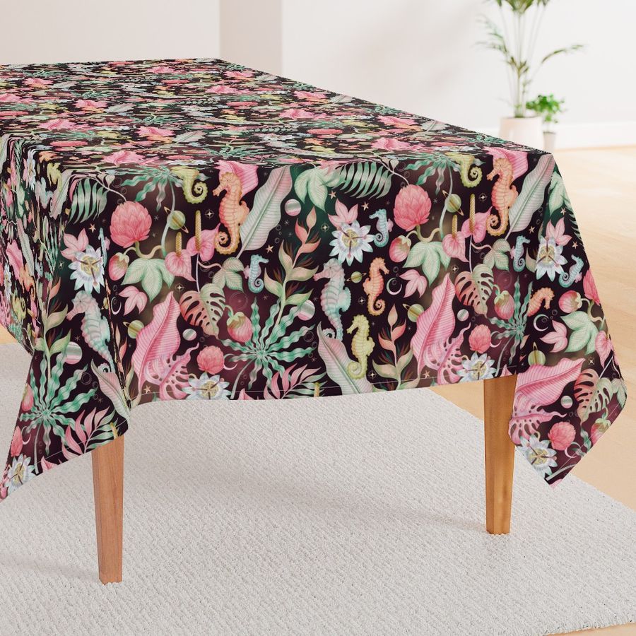 HOME_GOOD_RECTANGULAR_TABLE_CLOTH