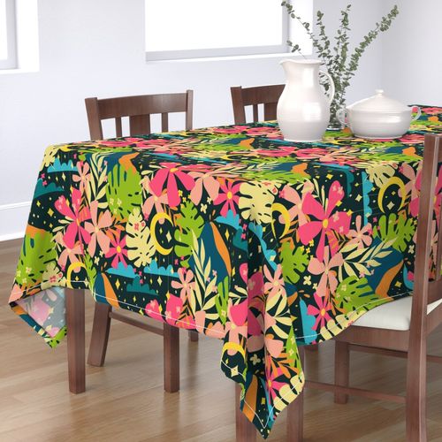 HOME_GOOD_RECTANGULAR_TABLE_CLOTH