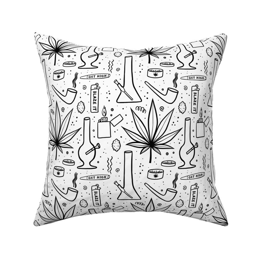 HOME_GOOD_SQUARE_THROW_PILLOW