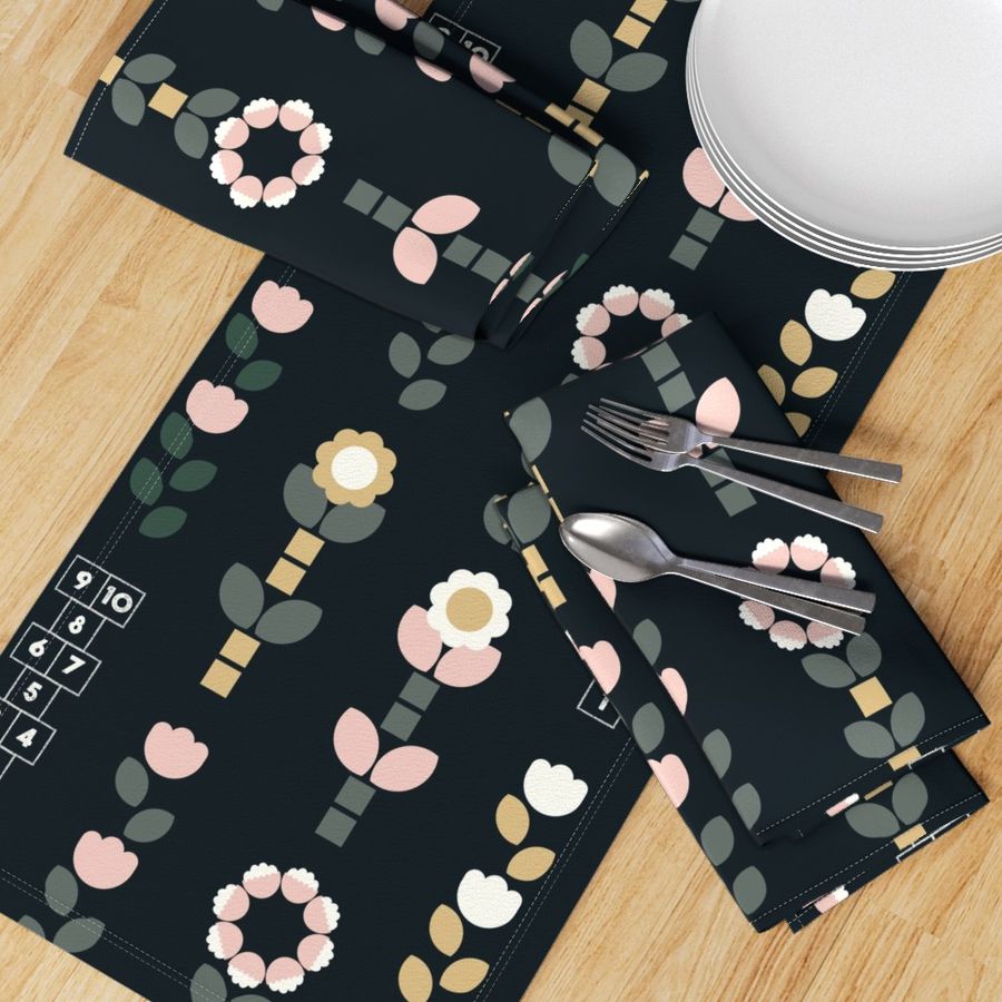 HOME_GOOD_TABLE_RUNNER