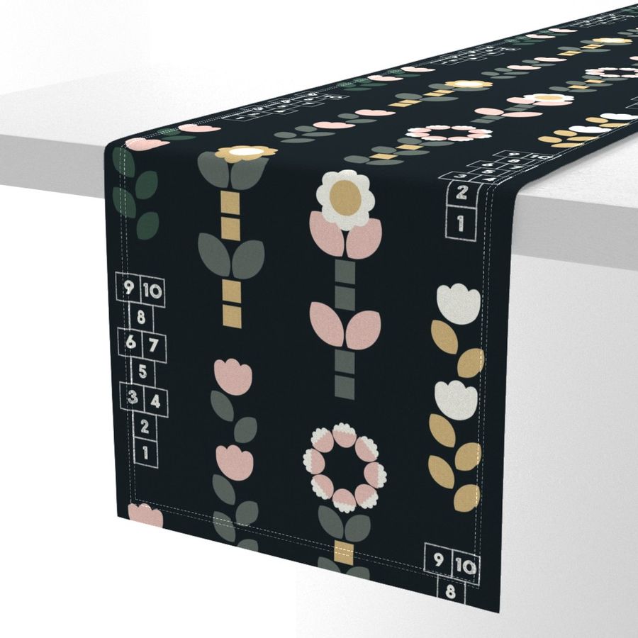 HOME_GOOD_TABLE_RUNNER