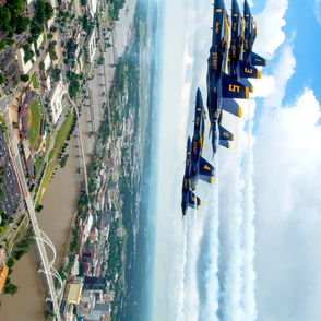 65-18 Blue Angels Fly Over Nashville, TN