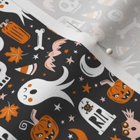 Halloween Haunting - Black Small Scale