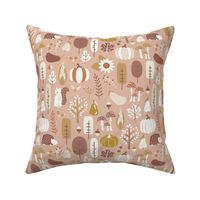 Thanksgiving Fall Holiday: Autumn Nature Pattern Earthy Colors Pumpkin Woodland Creatures - M