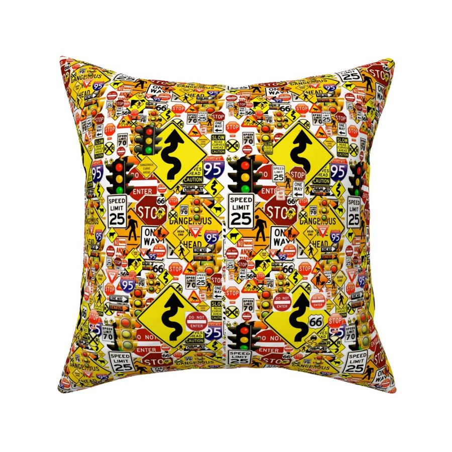 HOME_GOOD_SQUARE_THROW_PILLOW