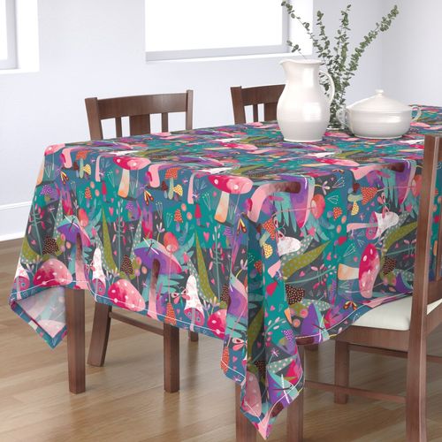 HOME_GOOD_RECTANGULAR_TABLE_CLOTH