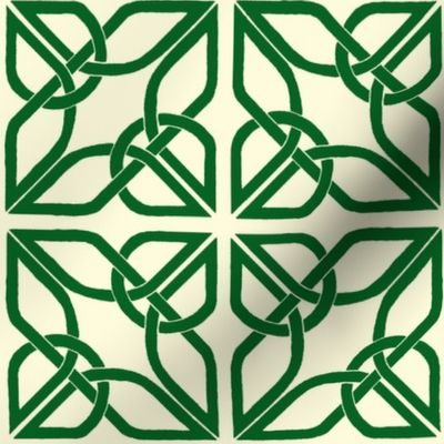 Celtic trifoil knotwork - green