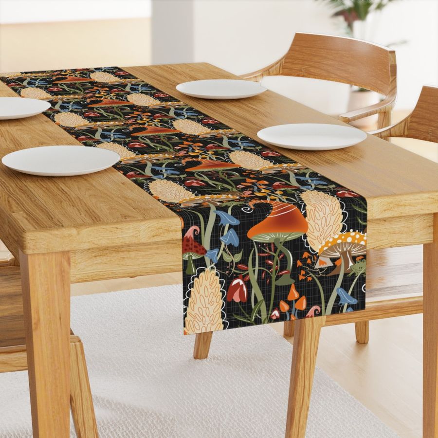 HOME_GOOD_TABLE_RUNNER