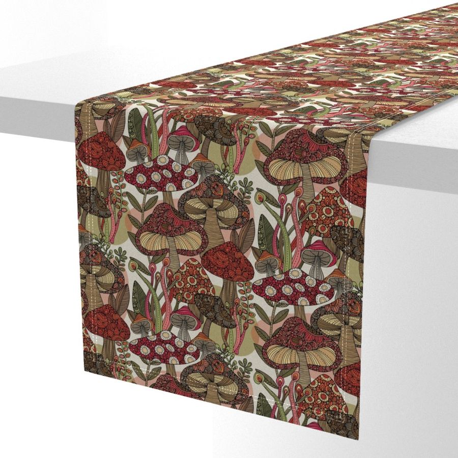 HOME_GOOD_TABLE_RUNNER