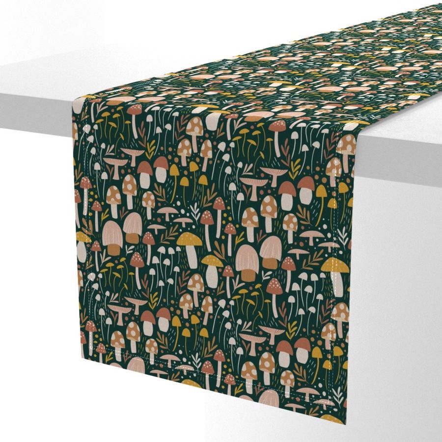 HOME_GOOD_TABLE_RUNNER