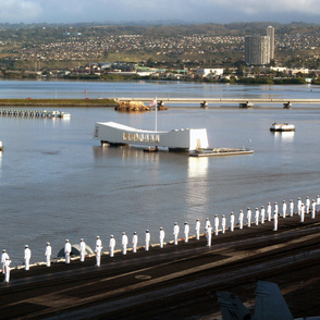 72-2 Sailors render honors to the Arizona Memorial as the aircraft carrier USS Carl Vinson 