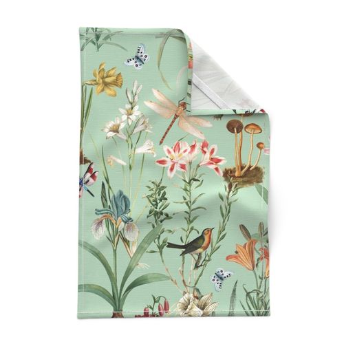 Dragonfly Garden Peppermint Green // x-large