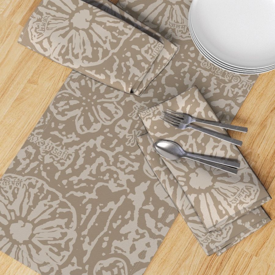 HOME_GOOD_TABLE_RUNNER