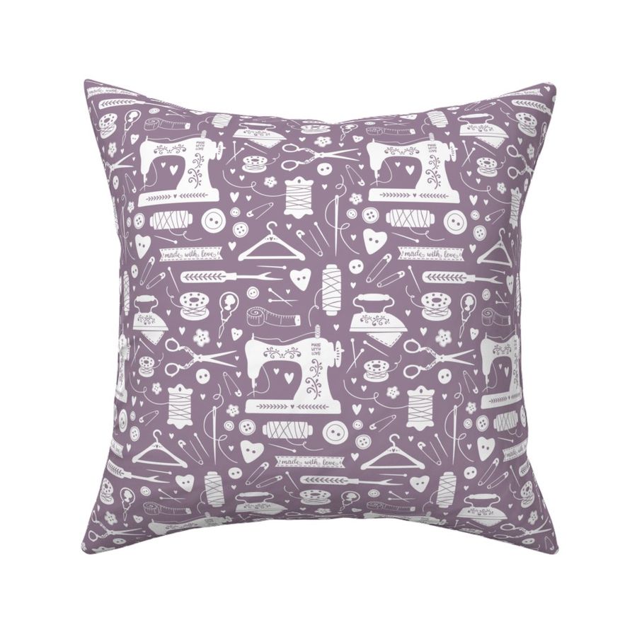 HOME_GOOD_SQUARE_THROW_PILLOW