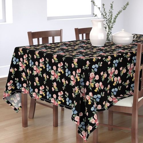 HOME_GOOD_RECTANGULAR_TABLE_CLOTH