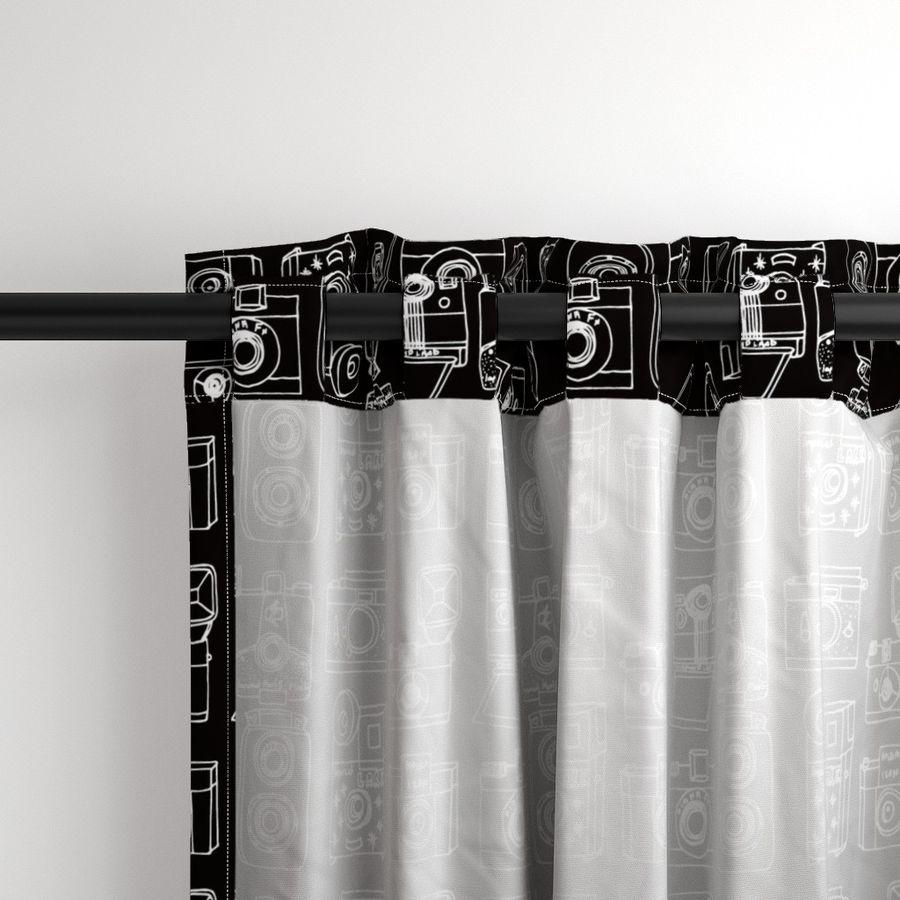 HOME_GOOD_CURTAIN_PANEL