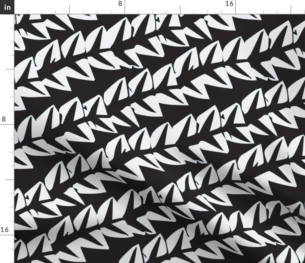 MID-CENTURY LEAVES WHITE AND BLACK