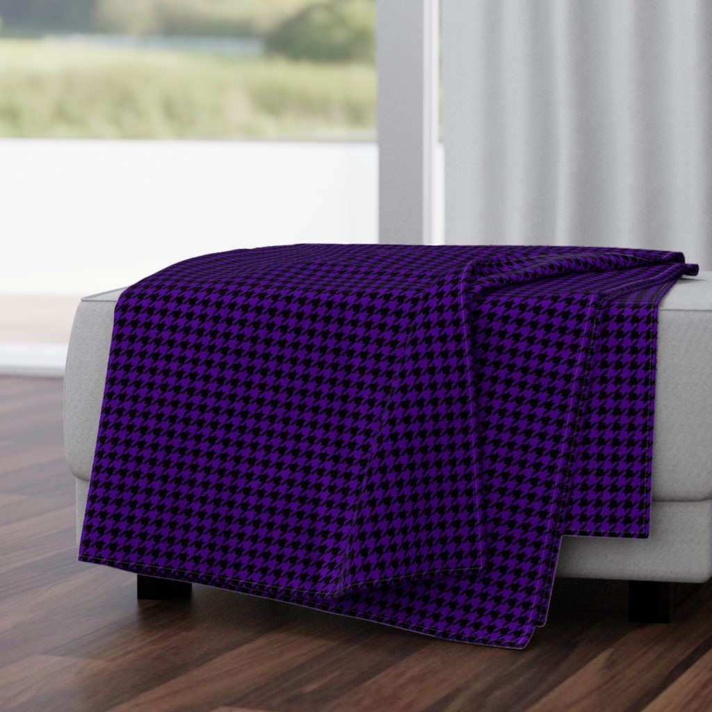 Black and Purple Houndstooth