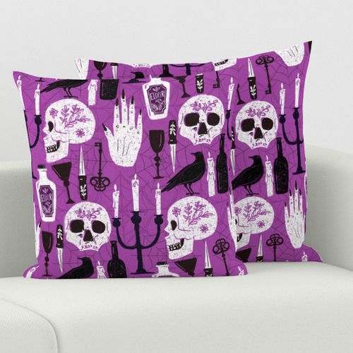 HOME_GOOD_SQUARE_THROW_PILLOW