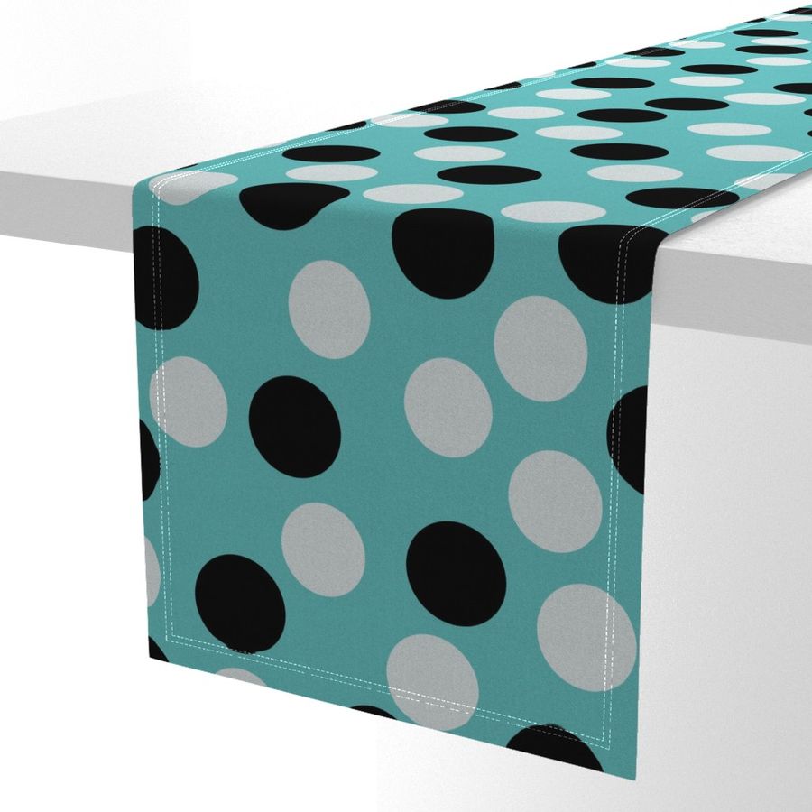 HOME_GOOD_TABLE_RUNNER