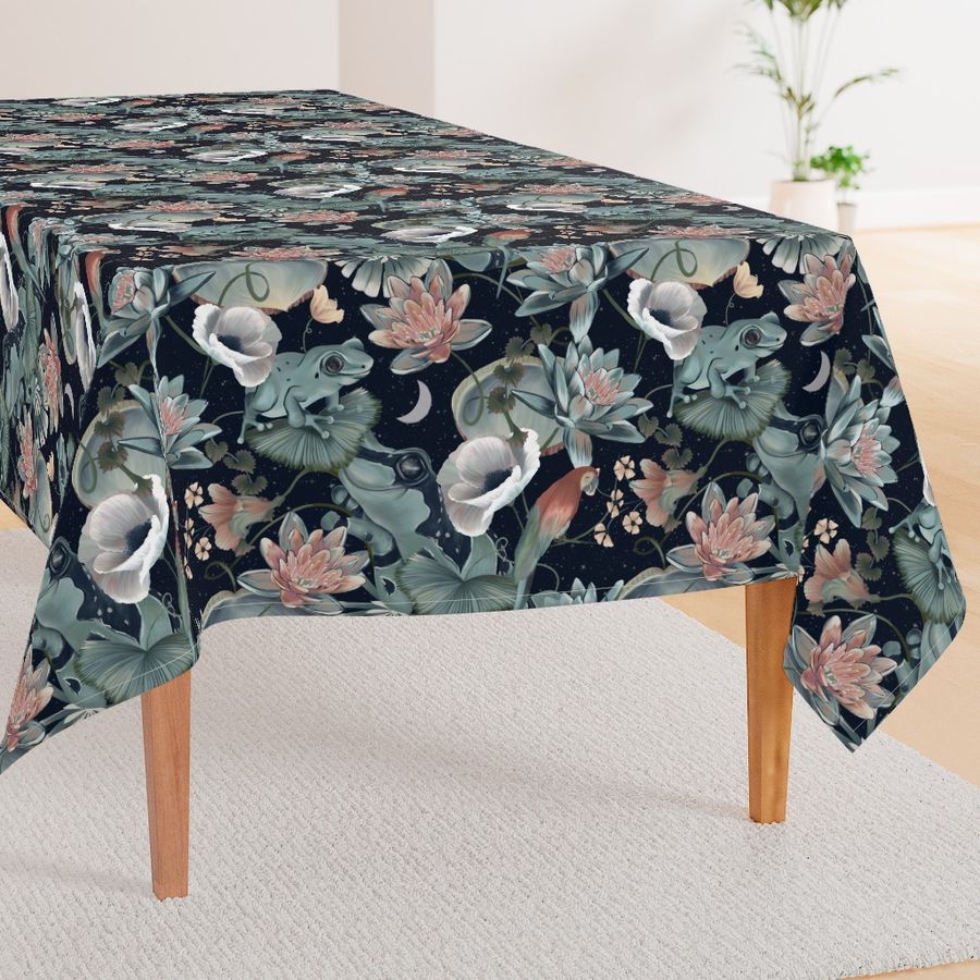 HOME_GOOD_RECTANGULAR_TABLE_CLOTH