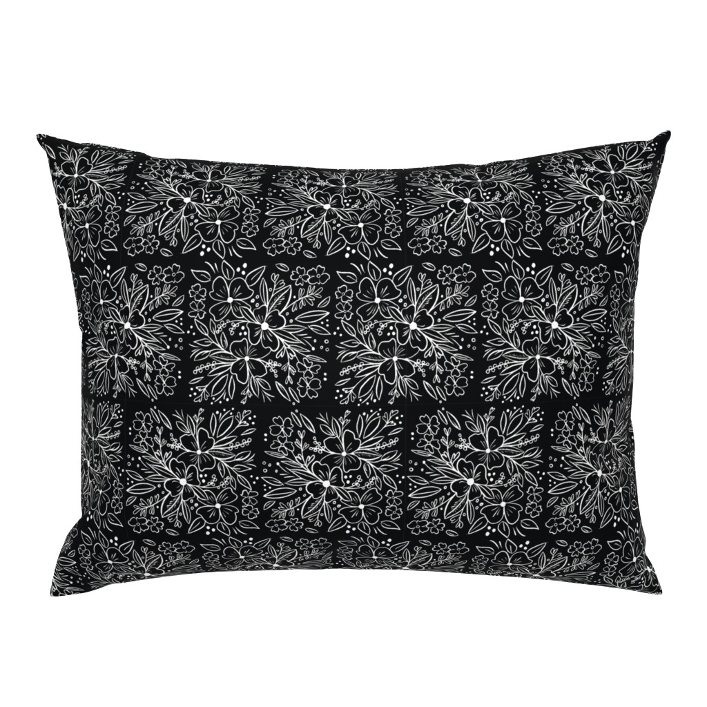 chalk floral in black small