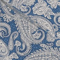 Small Paisley Positivity blue tones beige