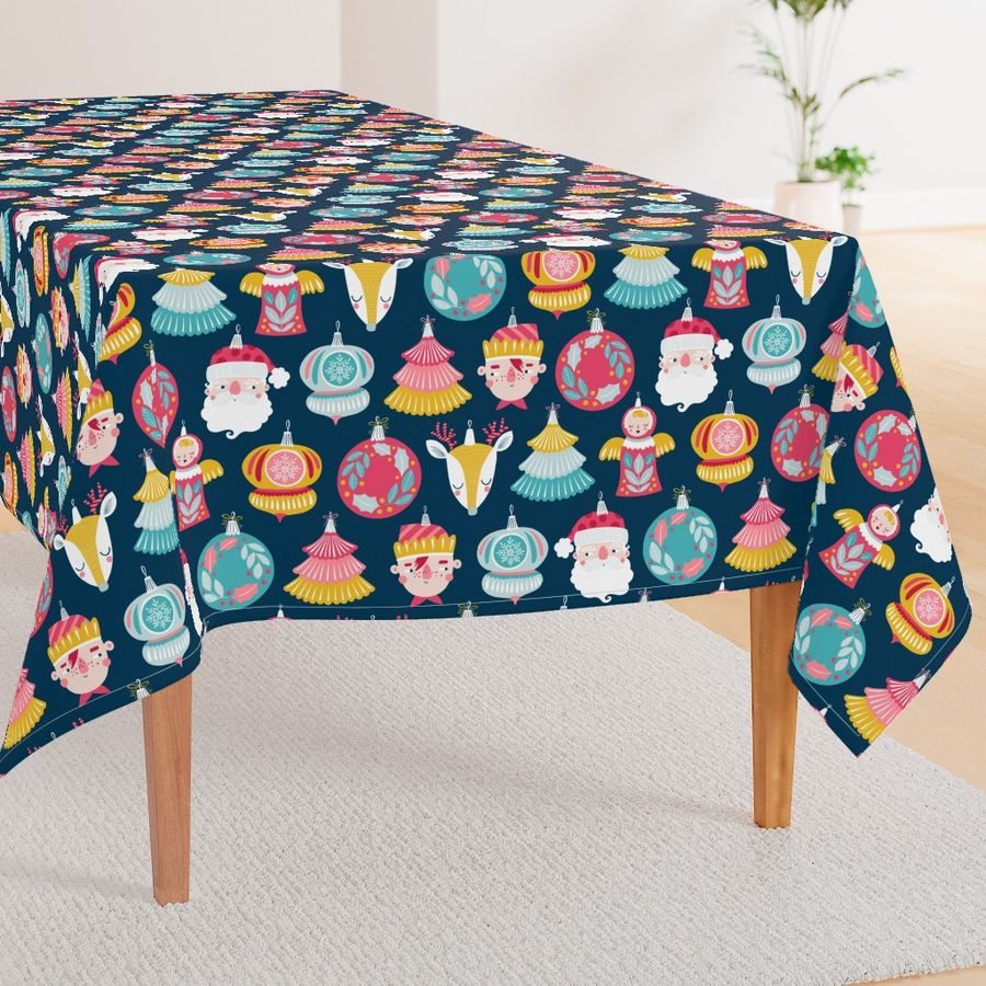 HOME_GOOD_RECTANGULAR_TABLE_CLOTH