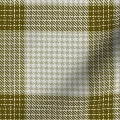 Houndstooth Checkerboard Plaid in Brown and Taupe