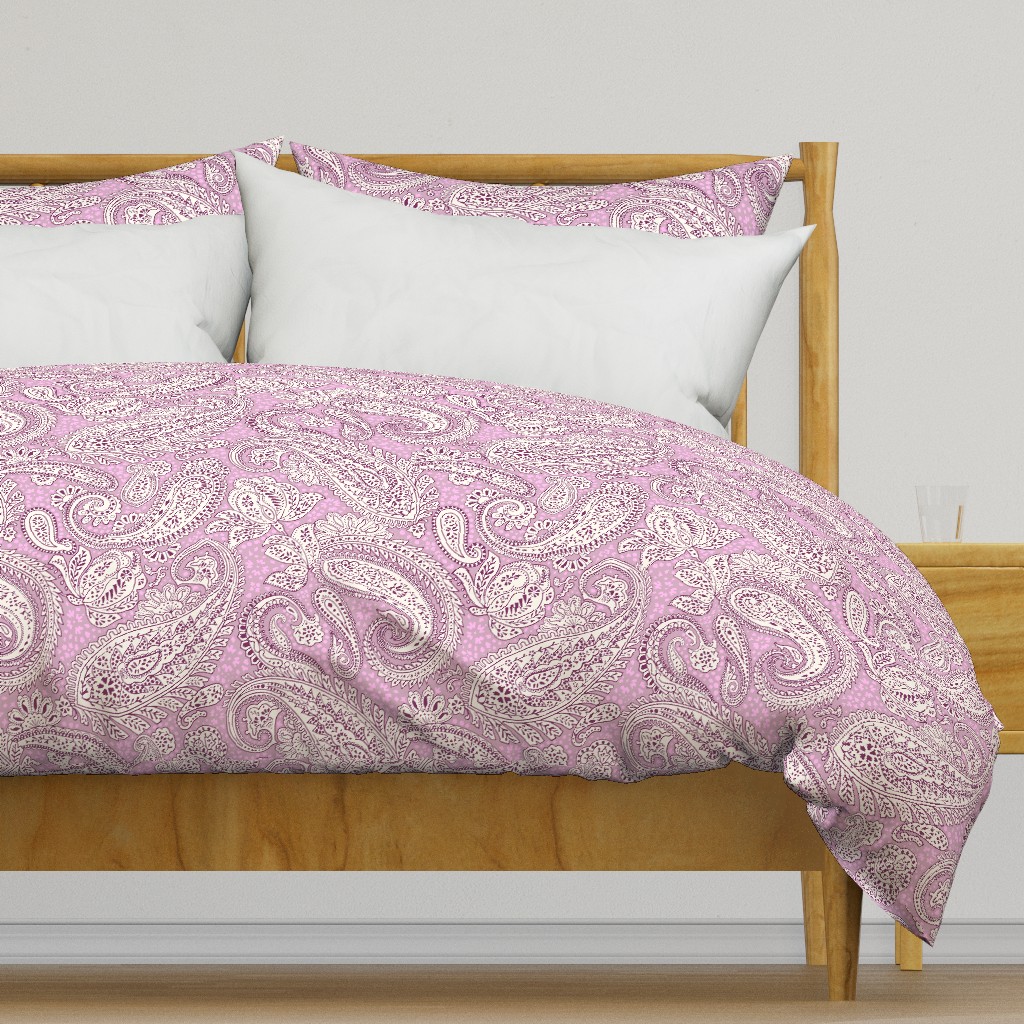 large Paisley Positivity lilac tones