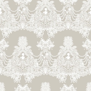 Constance Hatchaway Ivory Lace