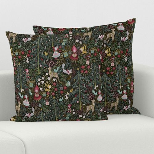 HOME_GOOD_SQUARE_THROW_PILLOW