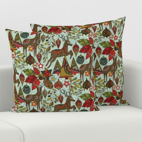 HOME_GOOD_SQUARE_THROW_PILLOW