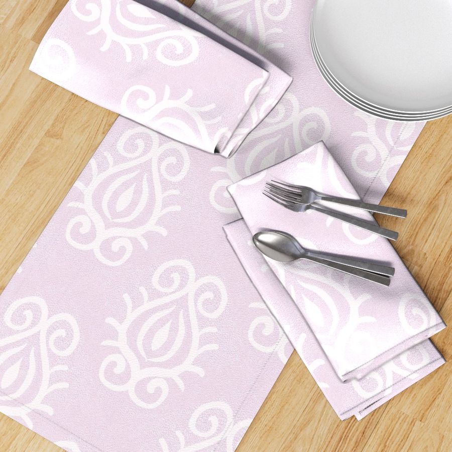 HOME_GOOD_TABLE_RUNNER