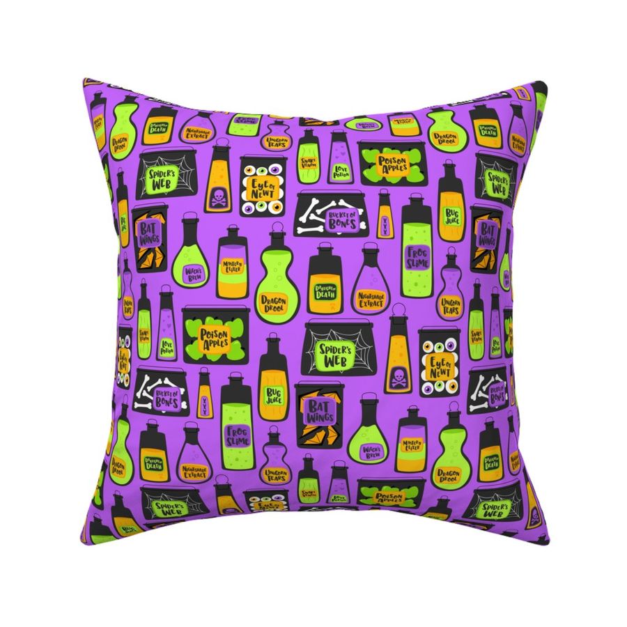 HOME_GOOD_SQUARE_THROW_PILLOW