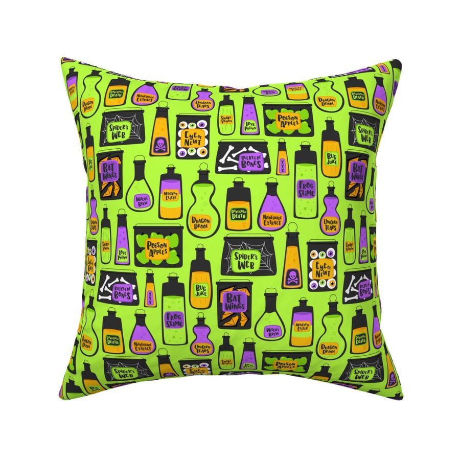 HOME_GOOD_SQUARE_THROW_PILLOW