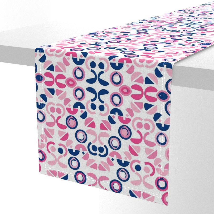 HOME_GOOD_TABLE_RUNNER