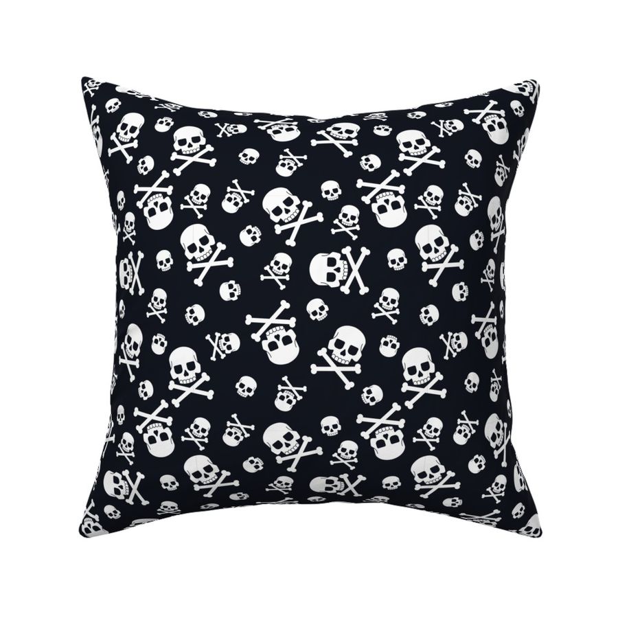 Halloween Skull and Cross Bones Black and White-01