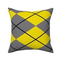 gray yellow argyle with black lines