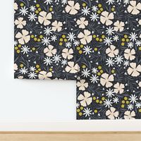 Hilda floral (dark) (jumbo)