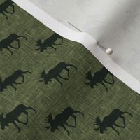 (small scale) moose on green linen - LAD20