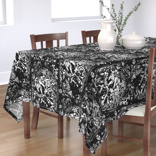 HOME_GOOD_RECTANGULAR_TABLE_CLOTH