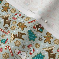 Christmas gingerbread cookies on mint gray (mini)
