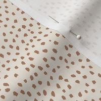 Retro Park Organic Speckle Marks // Maple Brown on Shell
