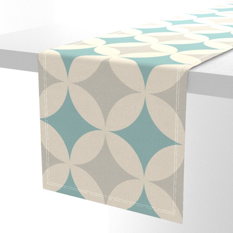 HOME_GOOD_TABLE_RUNNER