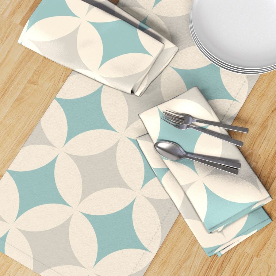 HOME_GOOD_TABLE_RUNNER