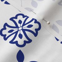 Minimalistic Floral Azulejo Tile