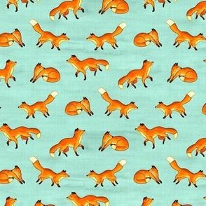 Free Frolicking Foxes on Mint - Small Scale