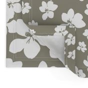 Magnolia Little Gem - Sage - 1 yard panel